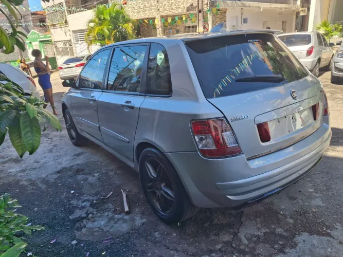 Fiat Stilo Dualogic 1.8 Sporting Flex 8V 5P 2009