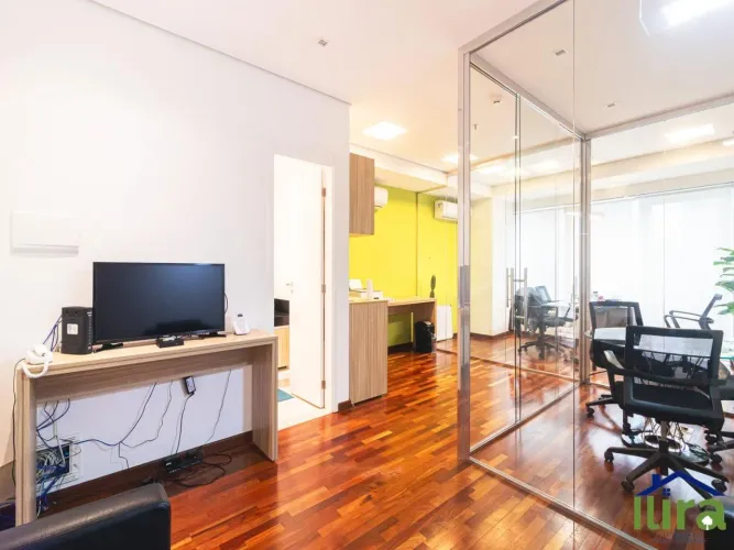 Sala Mobiliada Para Locacao Com 49m² e 1 Vaga de Garagem No Condominio Alpha Green Busines