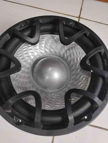 Alto falante Peito de moça de 12 Bravox