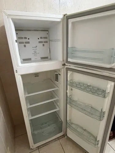 Geladeira cônsul