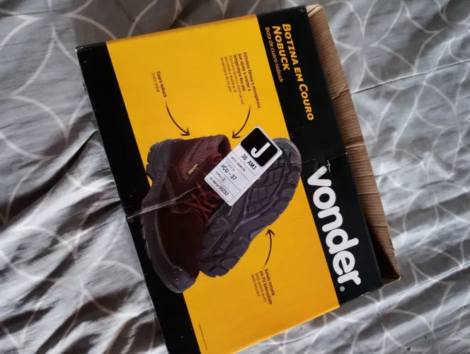 Botina em couro (vonder) eletricista