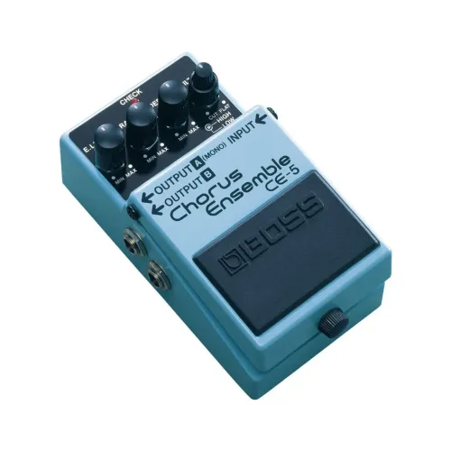 Pedal de CHORUS ESSEMBLE CE 5 BOSS