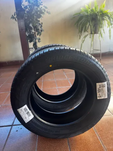2 Pneus Bridgestone Aro 15 Ecopia 185/60 Ep150
