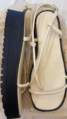 Flatform Tratorada ou estilo Papete - Off White