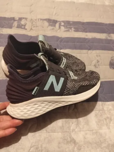 Tênis New balance 33