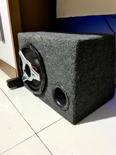 Subwoofer killer 650w rms duto de competição