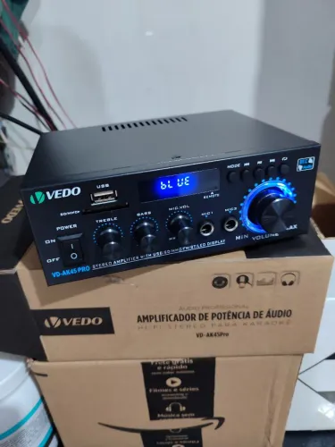 Amplificador de Audio Vedo AK-45 Bluetooth FM USB Karaoke