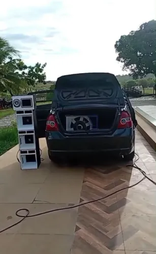Som automotivo para venda torre