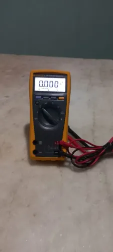 Multímetro Fluke 179
