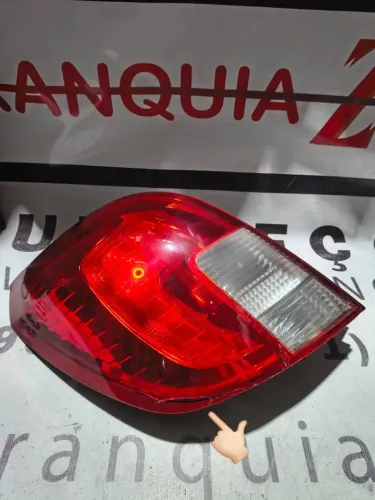 Lanterna traseira esquerda Captiva C/reparo