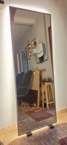 Espelho grande com led luminária