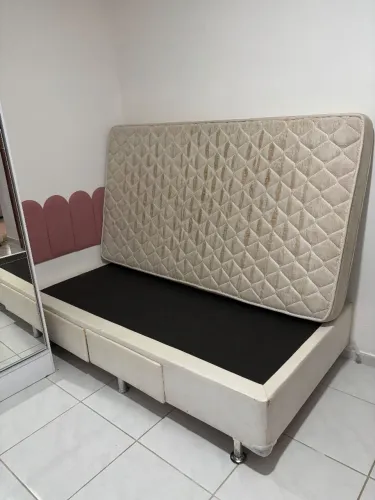 Cama solteirão 