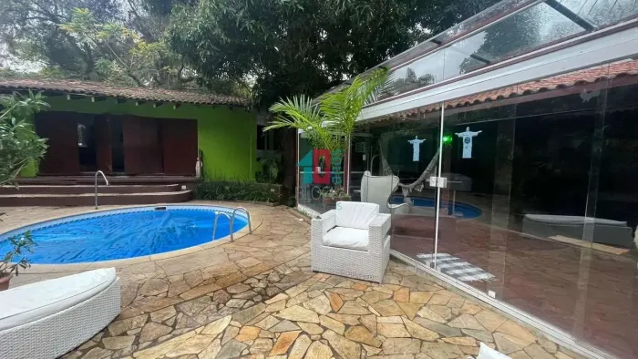 Cosme Velho | Casa de Rua 7 quartos, sendo 3 suites