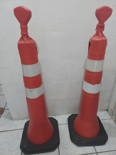 Kit 2 Cones Balizadores Tipo T