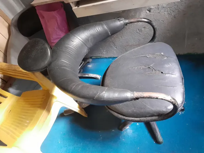 Cadeira de salão usada R$ 120