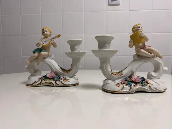 Candelabros de louça