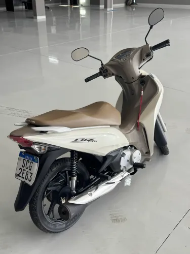 BIZ 125 2022 com APENAS 7 mil KMS