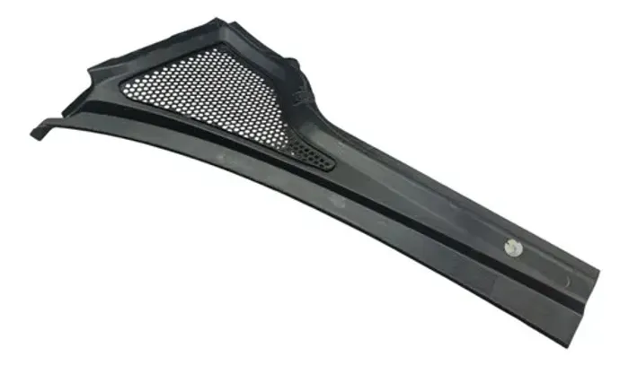 Grade Frontal Direita Vw Golf Gti 2.0 2015 Com Detalhe