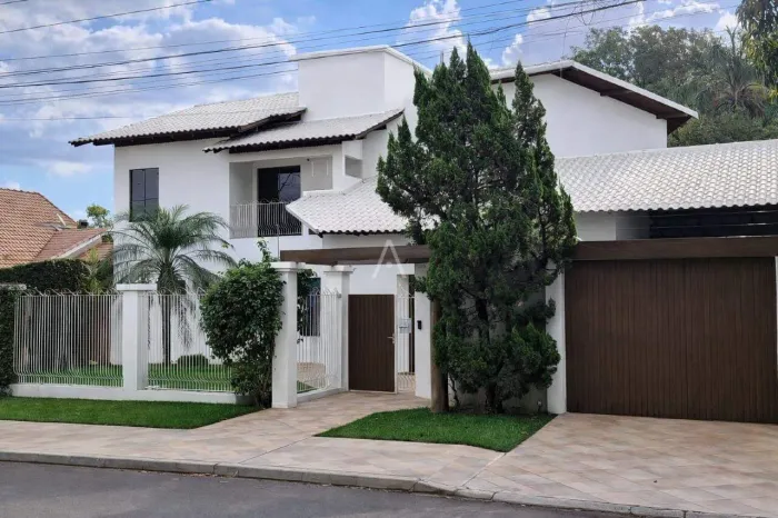 Sobrado 4 quartos para aluguel no Bairro JARDIM LA SALLE em TOLEDO por R$ 6.900,00