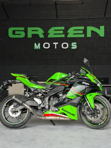 KAWASAKI ZX-4R (GREEN MOTOS)