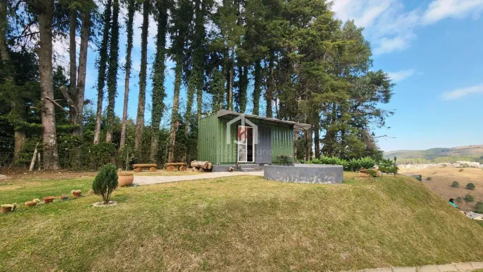 Terreno c/ área de 1.217,00 com um charmoso container no Alto da Vila Inglesa em Campos do
