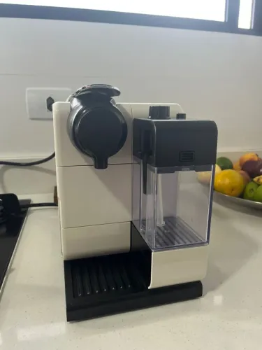 Cafeteira Nespresso Latissima Touch