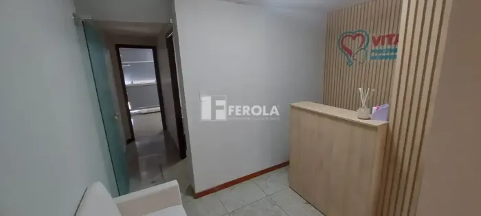 SALA COMERCIAL NA ASA NORTE COM VAGA DE ESTACIONAMENTO ROTAT