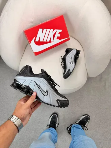 TÊNIS NIKE SHOX R4 MASCULINO PREMIUM