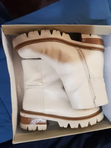 Bota Couro Off White Arezzo