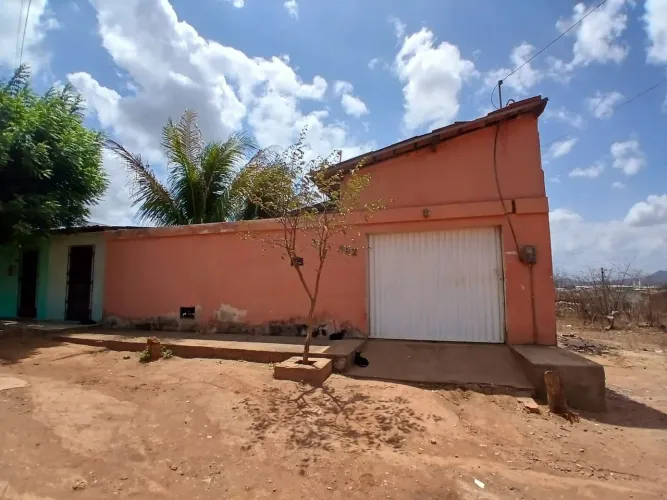 150.000 (casa em quixeramobim CE)