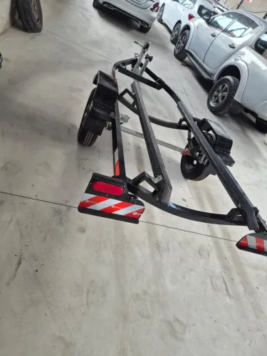 CARRETINHA DE JETSKI