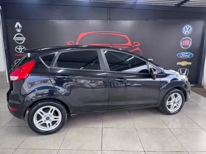 Ford Fiesta SEL 1.6 16V Flex Mec. 5P 2018