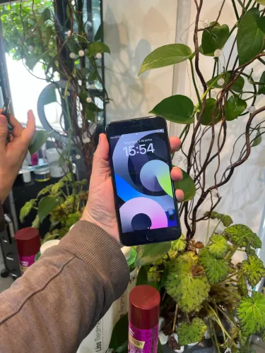 IPHONE 8 PLUS