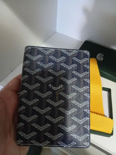 Carteira Goyard