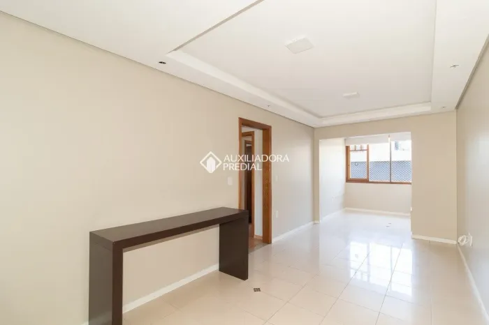 ### Apartamento de 2 dormitórios com suíte e churrasqueira no Petrópolis | Porto Alegre