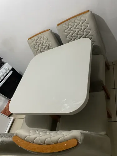 Mesa 4 cadeiras MDF 