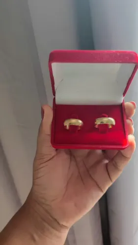 Aliança Ouro 18 k . Peso 10.02