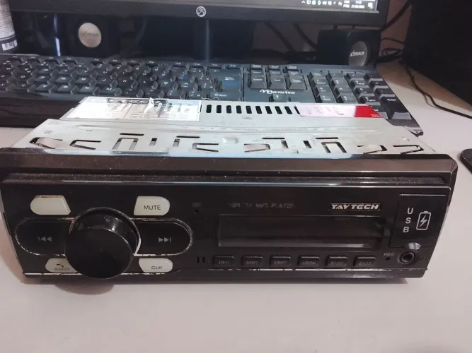 Rádio automotivo com Bluetooth 