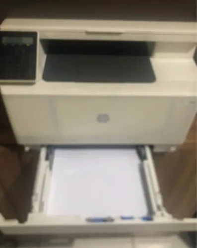 Impressora Multifuncional HP M180nw