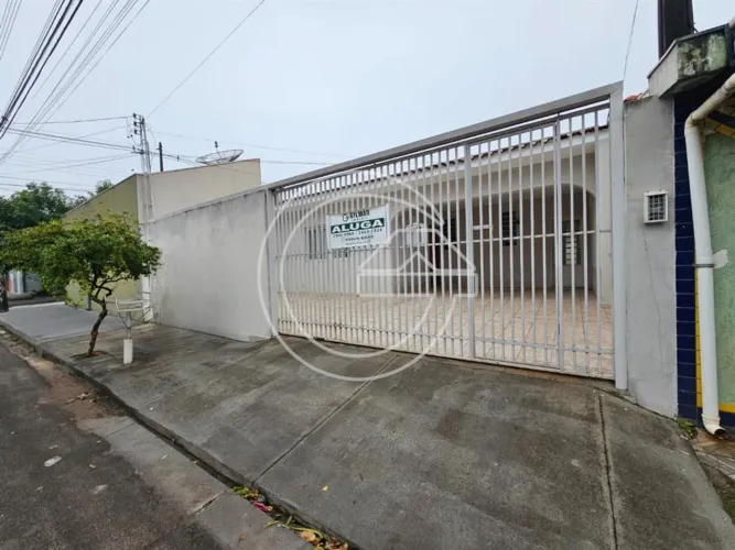 ALUGA-SE Residência NO LORENZETTI - MARÍLIA/SP