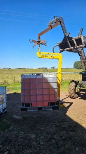 Garfo Paleteiro de 2.500 kg