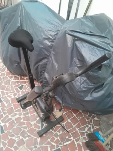 Bicicleta Ergométrica Residencial (Painel com Defeito)