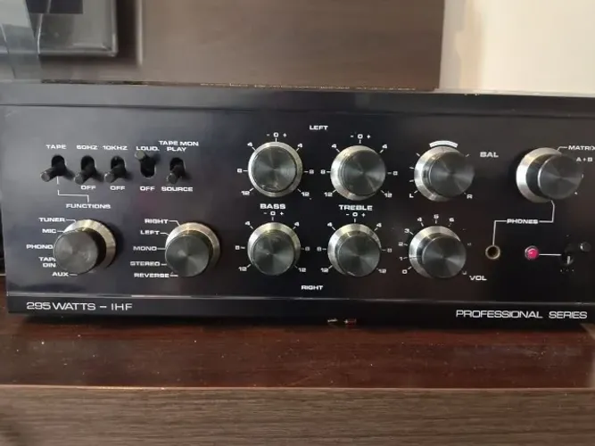 Quasar QA-7070