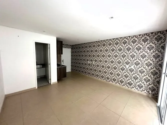 Studio no Centro de São Paulo, com lazer de um clube e segurança. Melhor custo beneficio.