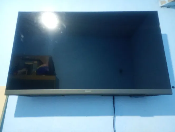 Vende-se, essa tv nova 