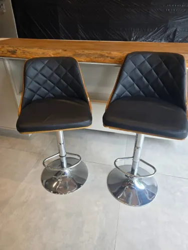 BANQUETA TOK&STOK USADA
