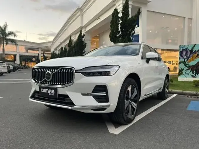 Volvo XC-60 T-8 Plus 2.0 AWD (híbrido) 2023