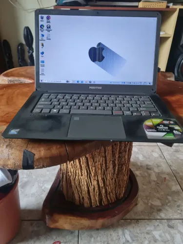 Notebook ótimo pra DJ e estudar 6hrs bateria ?