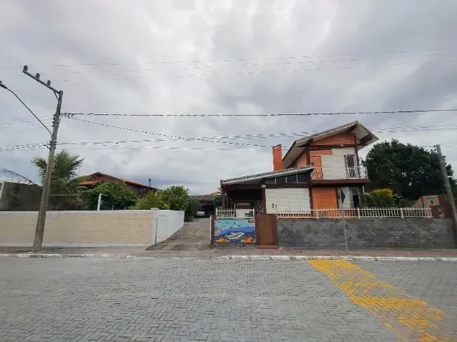 Casa de frente pro mar à venda na Praia do Sonho, Palhoça, SC