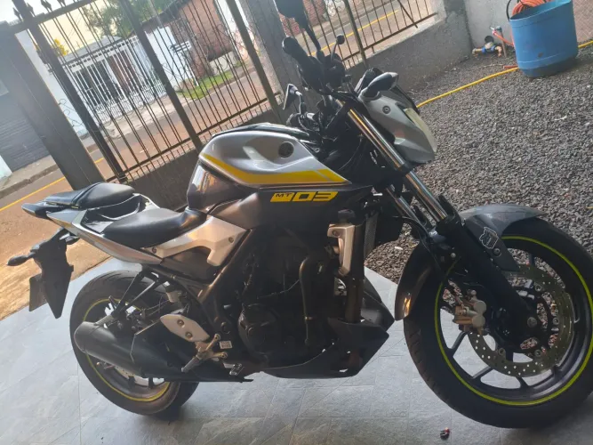 MOTO INTACTA